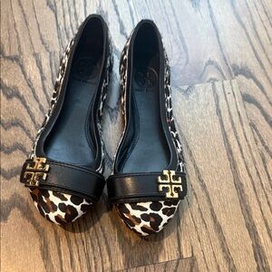 Tory Burch Eloise 2 Leopard Flats size 4